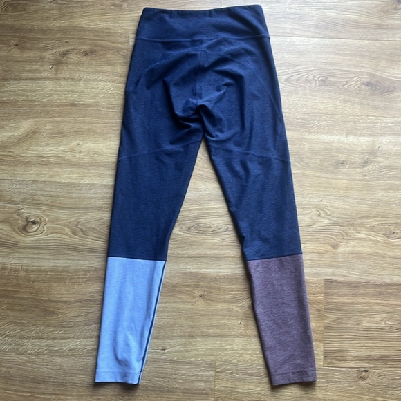 Outdoor Voices color block leggings - Picture 3 of 5